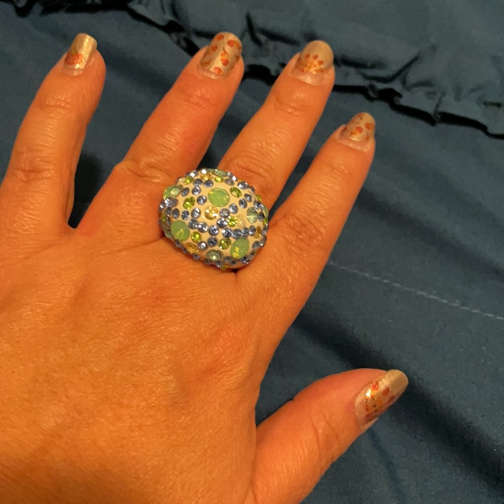 🌻3 for $25 Silver sparkly Statement ring, blue stones